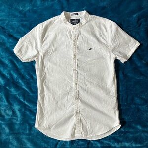Hollister Men's Casual White Button Down Shirt